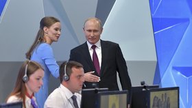 Putin slíbil občanům: „Bude líp.“ Varoval před novými uprchlíky a šil do prezidenta Ukrajiny 