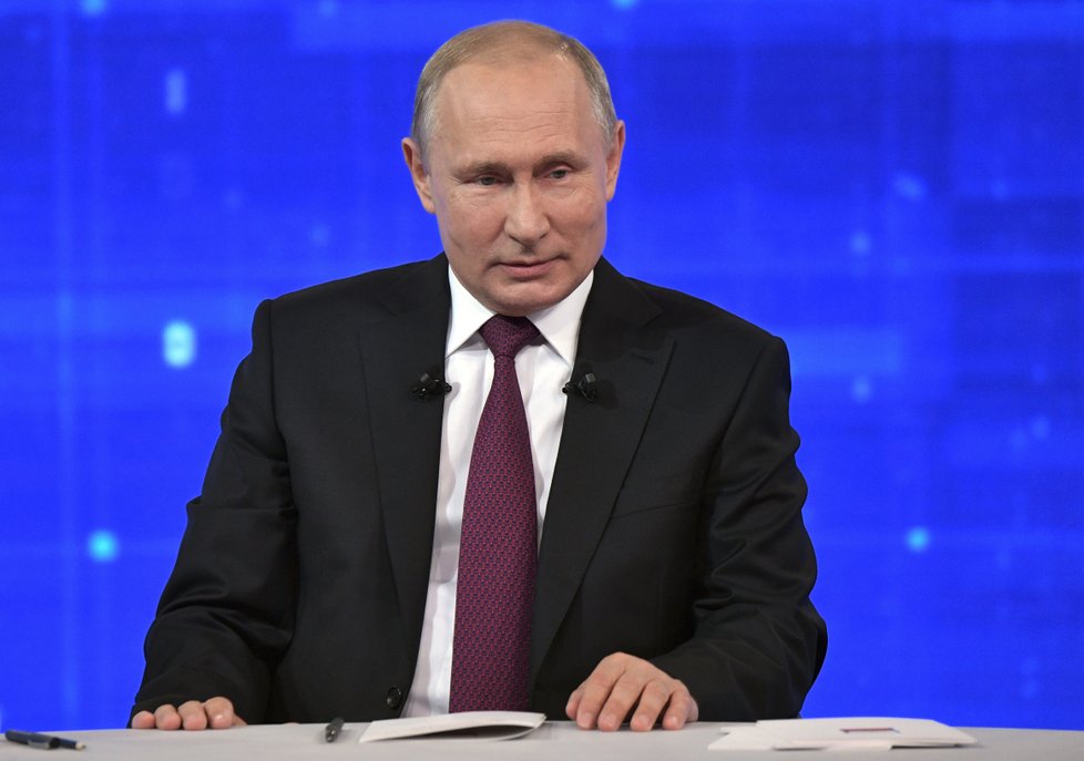 Vladimir Putin během každoroční besedy, (20.06.2019).