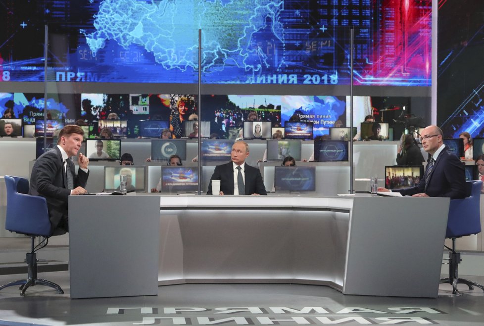 Ruský prezident Vladimir Putin při vysílání každoroční besedy