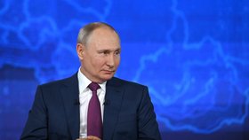 Ruský prezident Vladimir Putin během debaty s Rusy, (30.06.2021).