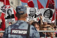 Únava z prezidenta i povolební kocovina: Putin v Rusku ztrácí popularitu