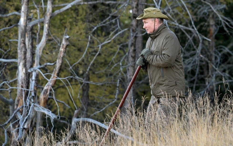 Ruský prezident Vladimir Putin na dovolené na Sibiři, doprovod mu tradičně dělal ministr Šojgu.