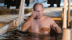 Vladimir Putin u tverského jezera Seliger