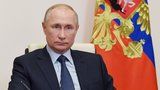 Putin fikaně ošálil Rusy, měl si postavit repliku kanceláře. Co jeho „pohnuté zdraví“?