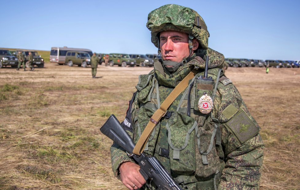 Na východě Ruska začaly mohutné vojenské manévry, ke cvičení se přidá také Čína a Mongolsko.