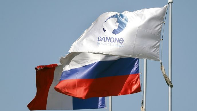 Ruský stát převzal kontrolu nad pobočkou francouzské společnosti Danone.