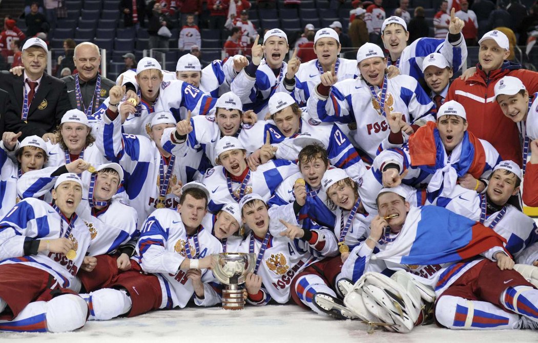 Rusové zdolali Kanadu 5:3 a získali zlato.