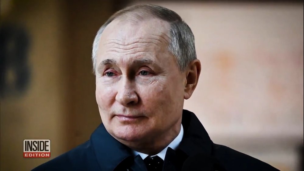 Putin má na čele dokonce vrásky.