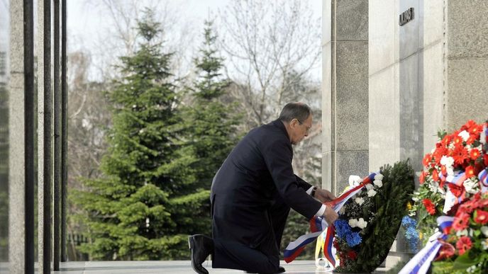Ruský ministr zahraničí Sergej Lavrov na vzpomínkové akci v Bratislavě