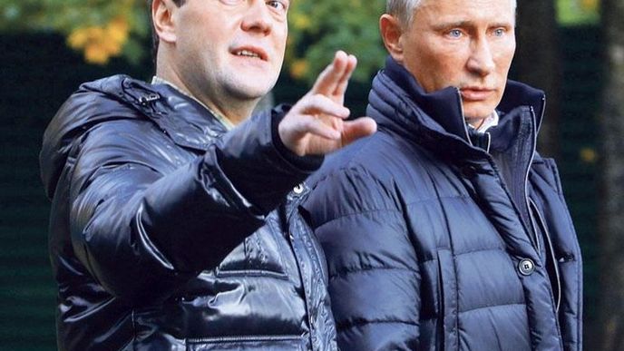 Ruský prezident Dmitrij Medveděv a premiér Vladimir Putin