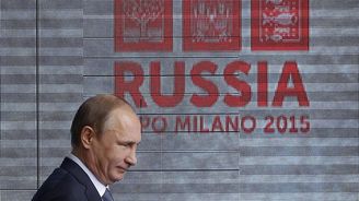 Řešení ukrajinské krize spočívá v minských dohodách, připomněl Putin