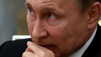 Putin pozastavil platnost raketové dohody s USA z dob studené války