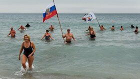Slunce, moře a žádné sankce: Kam Rusové vyrazili na letní dovolené? Exotika jen pro vyvolené
