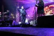 Koncert Russella Crowa s jeho kapelou Indoor Garden Party na festivalu v Karlových Varech