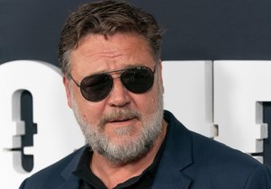 Russell Crowe se stal první oznámenou hvězdou KVIFF 2023.