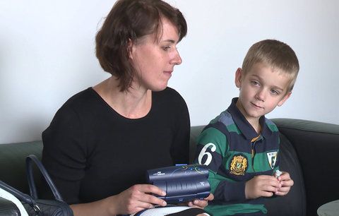 Matěj (6) má poruchu růstu. Až do 18 let si musí píchat speciální hormon 