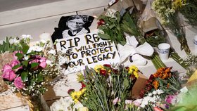 Velký smutek v USA: Členka nejvyššího soudu USA Ruth Bader Ginsburgová podlehla rakovině 