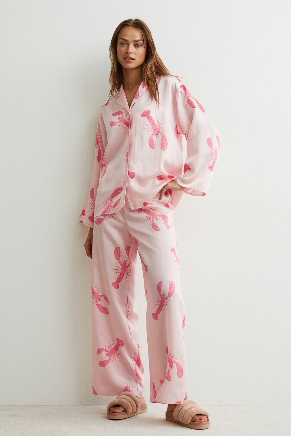H&M, pyžamový komplet 949 Kč