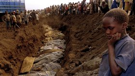 V roce 1994 dšlo během 100 dní ke zmasakrování 800 tisíc lidí ve Rwandě