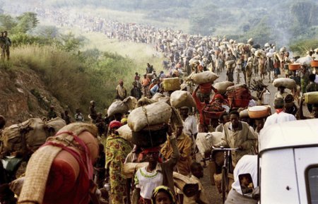 Genocida ve Rwandě vyvolala i uprchlickou vlnu
