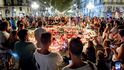 Pietní shromáždění lidí v centru Barcelony po srpnovém teroristickém útoku