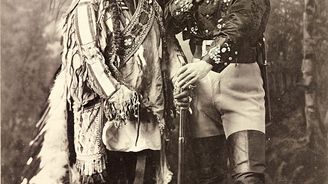 Buffalo Bill Evropanům ukazoval pohádky o Divokém Západě, svou show s Indiány předvedl i českým divákům