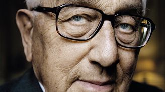 Stratég Henry Kissinger, umělá inteligence a lekce z hrozby totální války aneb Je střízlivý optimismus namístě? Stratég Henry Kissinger, umělá inteligence a lekce z hrozby totální války aneb Je střízlivý optimismus namístě?