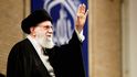 Nesmiřitelní rivalové: Íránský duchovní vůdce ájatolláh Alí Chameneí a americký prezident Donald Trump
