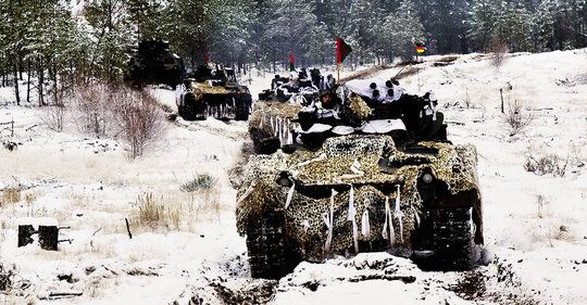 Německá bojová vozidla Marder mají v blízké době posílit ukrajinskou armádu. Na snímku při výcviku v Bundeswehru.
