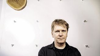 Politici pořád nechápou unikátní možnosti kultury zviditelňovat naše země, říká výtvarník Roman Ondak Politici pořád nechápou unikátní možnosti kultury zviditelňovat naše země, říká výtvarník Roman Ondak