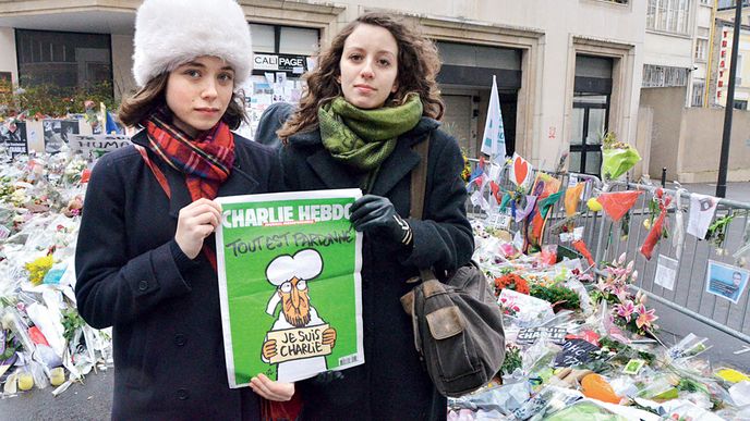 Zakoupení Charlie Hebdo se stalo demonstrací solidarity i světonázoru