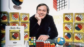 Rubikova kostka: Před pětačtyřiceti lety si nechal Ernő Rubik patentovat nejslavnější hlavolam všech dob