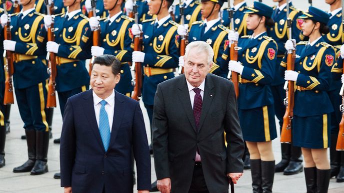 Prezident Miloš Zeman se svým „mladým přítelem“, čínskou  hlavou státu Si Ťin-pchingem
