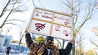 Moc informací a málo vůdců. Zažívá Írán převrat, nebo jen další protestní rok? Moc informací a málo vůdců. Zažívá Írán převrat, nebo jen další protestní rok?