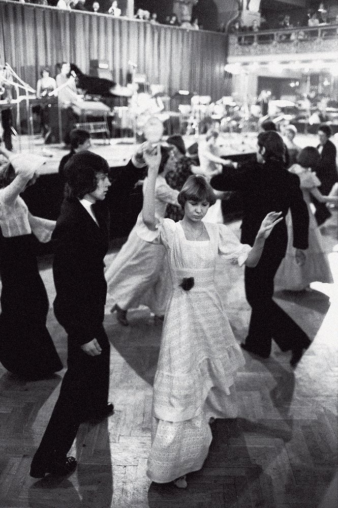 Pražská Lucerna byla svědkem bezpočtu plesů tanečních kursů – takováto móda panovala na parketu v roce 1978
