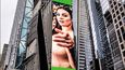 Vizuál k písničce Tělo Ewy Farné na Times Square v New Yorku, červen 2021