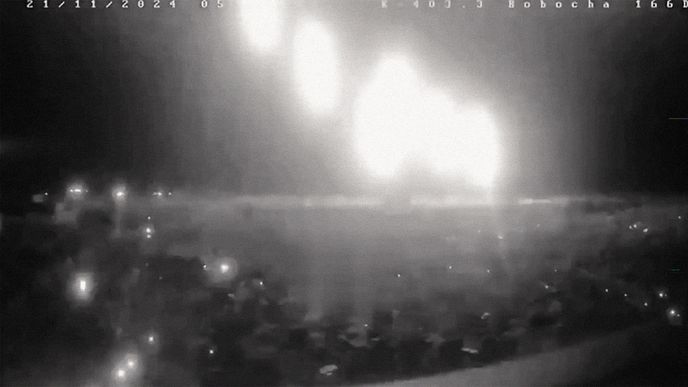 Okamžik, kdy Rusko 21. listopadu 2024 poprvé použilo Orešnik k útoku na Dněpr během války na Ukrajině Okamžik, kdy Rusko 21. listopadu 2024 poprvé použilo Orešnik k útoku na Dněpr během války na Ukrajině