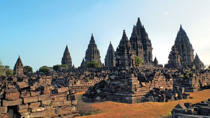 Chrám Prambanan je jednou z největších atrakcí Yogjakarty