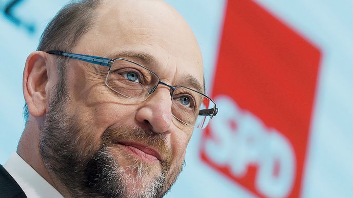 Schulz jako šéf evropského parlamentu opakovaně vyzýval k potrestání zemí Visegrádské skupiny za jejich odpor k uprchlickým kvótám 