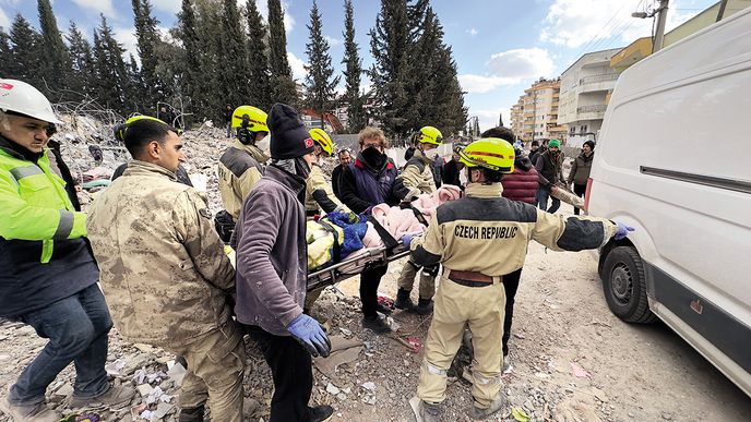 Čeští záchranáři v Turecku