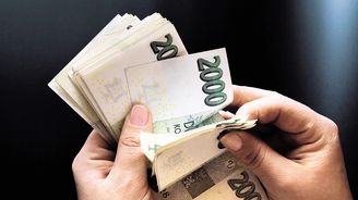 Průvan v prasátku: Dluhy Čechů rostly nejrychleji za posledních dvanáct let