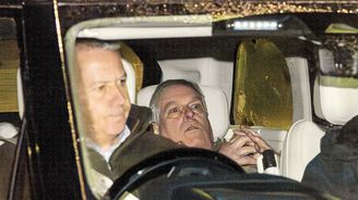 Buchert: Královské katastrofy. Evropské monarchie sužují moderní skandály, včetně zneužívání a korupce Buchert: Královské katastrofy. Evropské monarchie sužují moderní skandály, včetně zneužívání a korupce