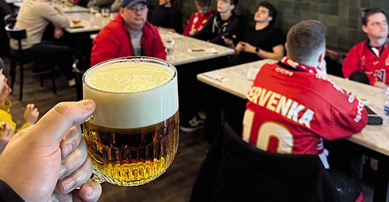 Olympiáda v Miláně a Cortině byla vyloženě italská. Nikdo neví jak, ale prostě to fungovalo Olympiáda v Miláně a Cortině byla vyloženě italská. Nikdo neví jak, ale prostě to fungovalo