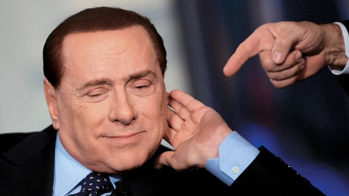 Berlusconi skutečně po každém svém vítězství prosadil většinu svých slibů o daňových škrtech. To mu nyní mnozí voliči přičetli k dobru.