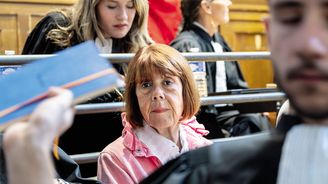 Gisèle Pelicotová: Žena, kterou manžel uspával a znásilňoval, hrdinně čelí životní zradě i odsudkům veřejnosti Gisèle Pelicotová: Žena, kterou manžel uspával a znásilňoval, hrdinně čelí životní zradě i odsudkům veřejnosti