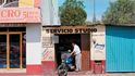 Ráz mexických ulic určuje fantazie amatérských písmomalířů