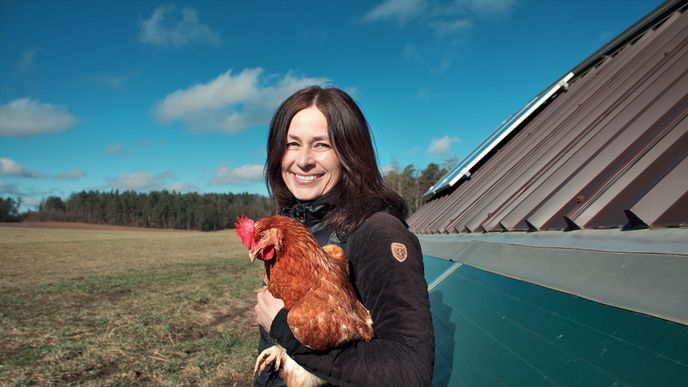 Gabriela Městková z Farmy Vlkovec prodává „nedotovaná“ vajíčka slepic z volného výběhu