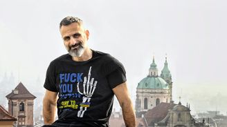 Otakar Foltýn: Kdyby po stejné trase lezl šnek, tak by postupoval rychleji než současná ruská armáda Otakar Foltýn: Kdyby po stejné trase lezl šnek, tak by postupoval rychleji než současná ruská armáda