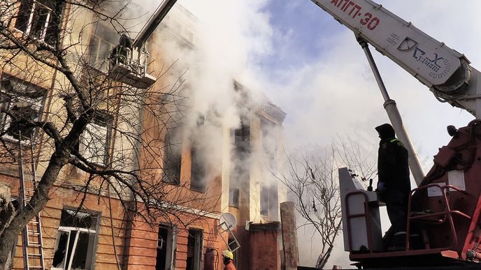 Ukrajinský Žytomyr ničí ruská armáda postupným bombardováním