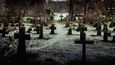 Zvláštní hřbitov v lese nedaleko tallinnské Televizní věže